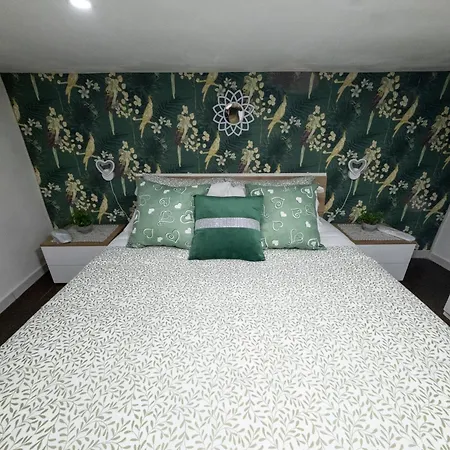 Green Center Valery Sweet House-2